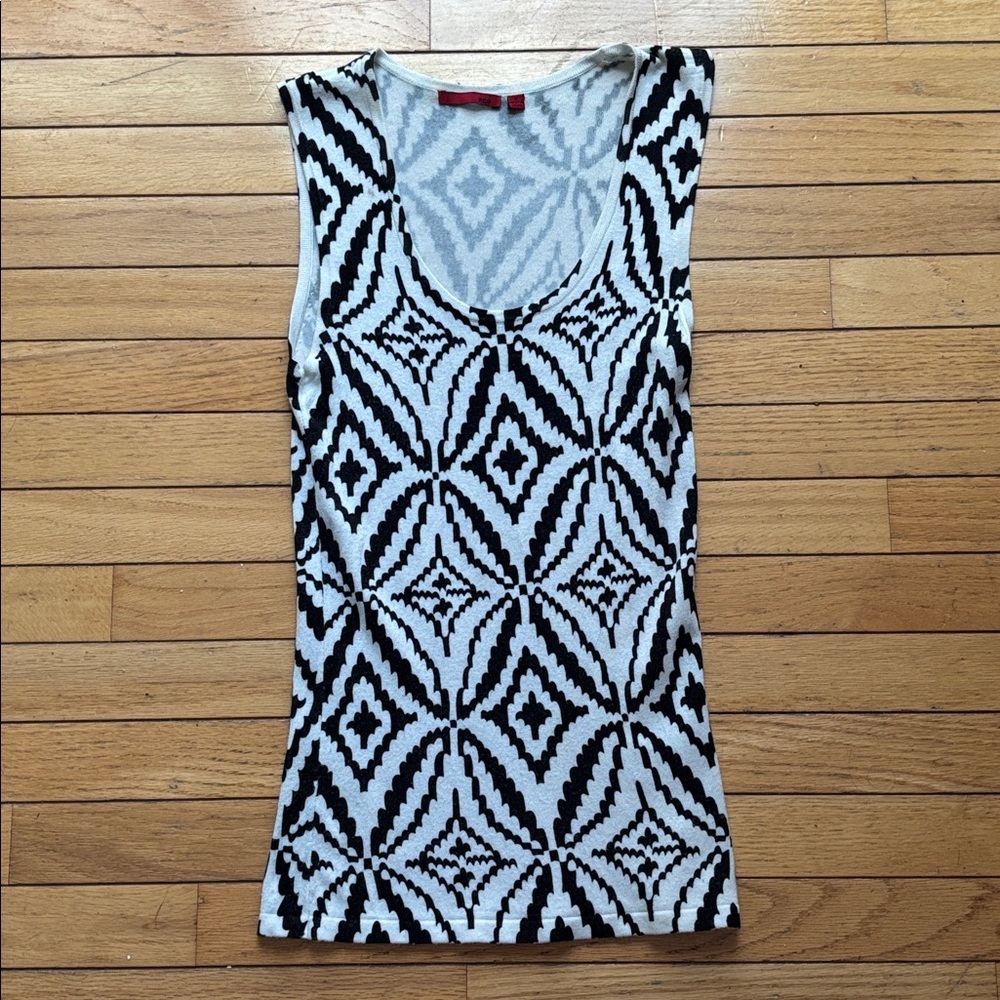 Red Brand Black White Super Soft Summer Tank Top Blouse Women’s Size S Small